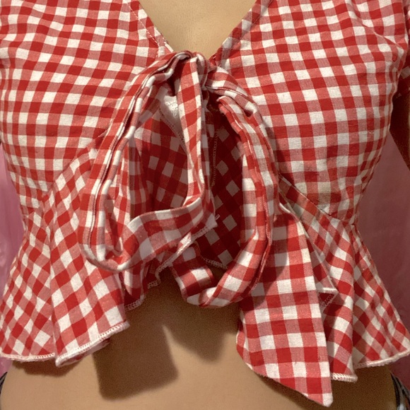 Y2K Cottagecore Red Gingham Tied Crop Top - Picture 3 of 3